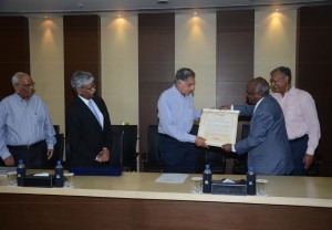 FADA honours Ratan Tata with Life Time Contribution Award