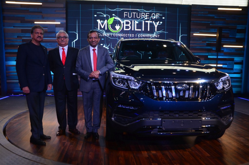 (From L to R): Mr. Anand Mahindra - Executive Chairman - Mahindra Group, Mr. Rajan Wadhera - President - Automotive Sector - M&M Ltd. and Dr. Pawan Goenka - Managing Director - M&M Ltd. unveiling the G4 Rexton with Mahindra badging at the AutoExpo 2018