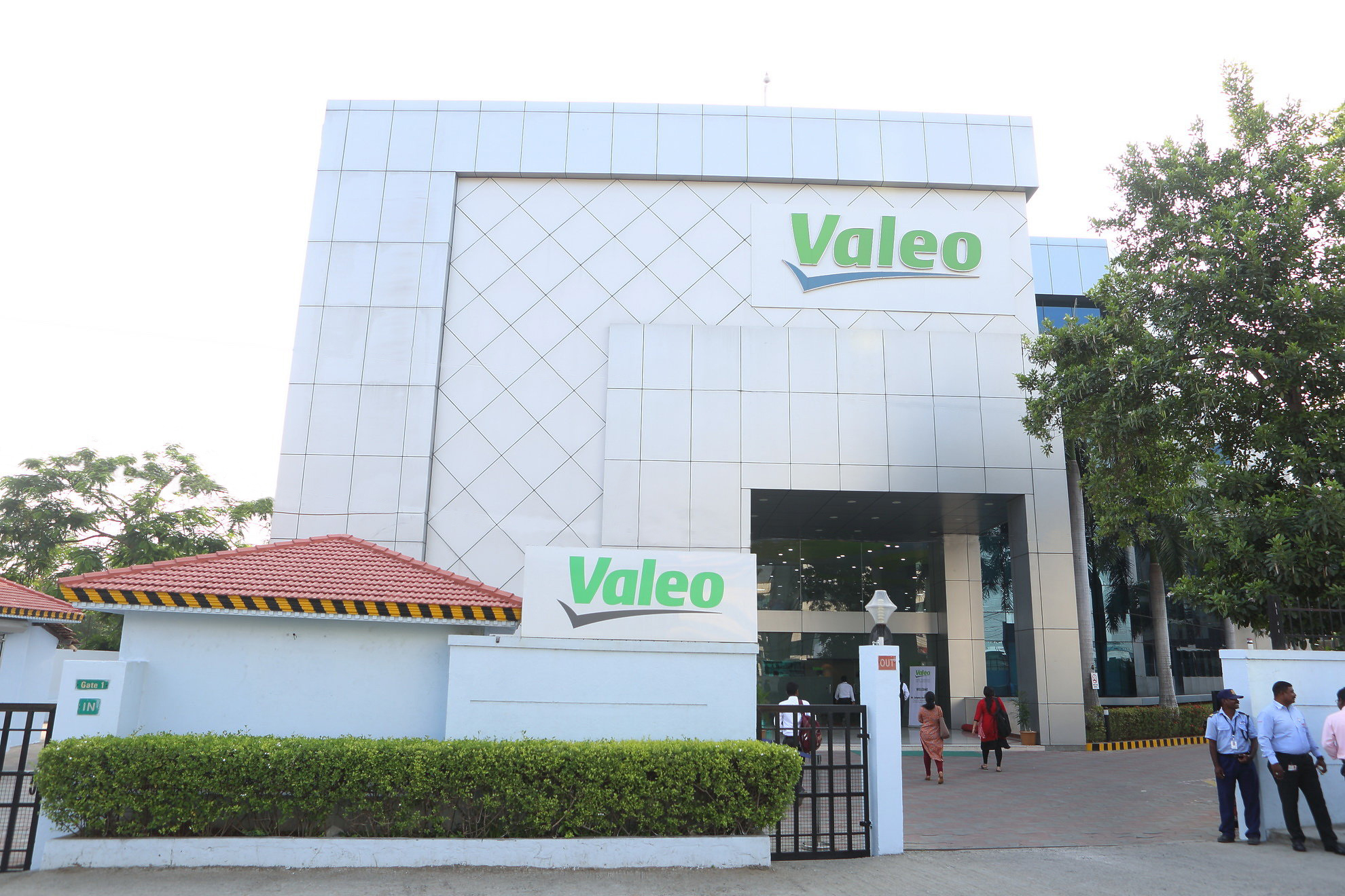Valeo expands R&D team in India to keep pace with disruptive automotive  trends - Auto Components India